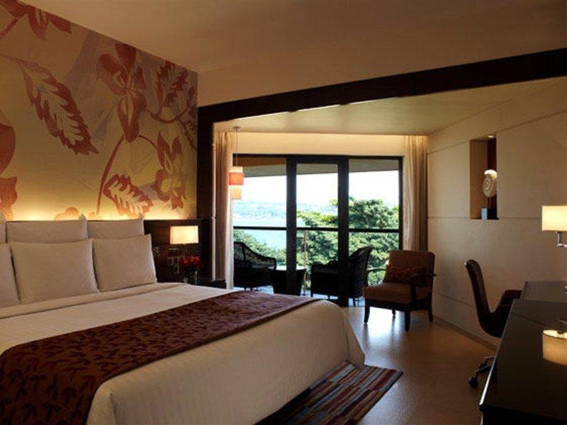 Goa Marriott Resort & Spa Panaji Exterior photo